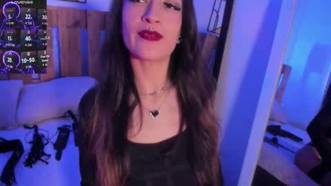 Snapshot of violet_jonesss chatting on March 2026 03:49:02 PM Violet Jones online show from March 2026 03:49:02 PM