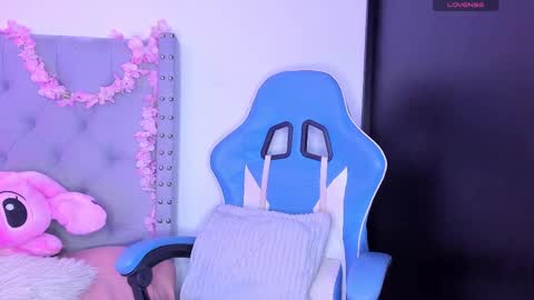 Snapshot of violet_rost chatting on September 2025 02:27:01 PM  Violet  online show from September 2025 02:27:01 PM