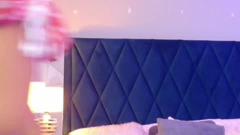 Violet  online show from April 2026 07:15:01 PM