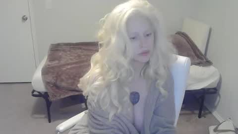 Snapshot of violet_winter97 chatting on December 2024 02:39:01 AM violet_winter97 online show from December 2024 02:39:01 AM