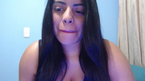 Violeta online show from October 2025 12:15:01 PM