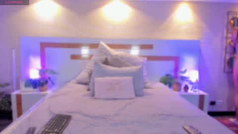 Violeta  online show from February 2026 12:06:02 PM