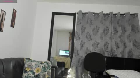 violeta_gracee online show from November 2025 09:25:02 PM