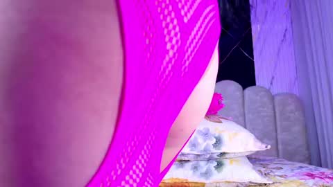 Snapshot of violeta_london chatting on July 2026 03:08:02 AM violeta london online show from July 2026 03:08:02 AM
