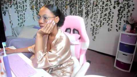 Violeta online show from September 2025 03:13:01 PM