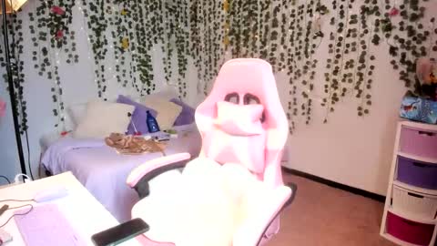 Violeta online show from October 2025 04:07:02 PM