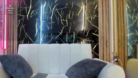 violeta_petite23_aws online show from February 2026 09:29:02 PM