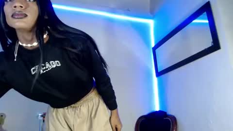 violeta_r_01 online show from June 2026 06:34:01 AM