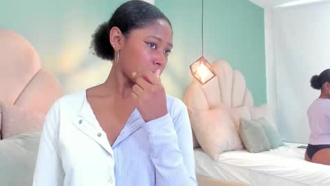 violeta_ruiz_ online show from October 2025 08:20:02 PM