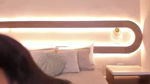 Violeta Sum online show from March 2026 12:23:01 PM