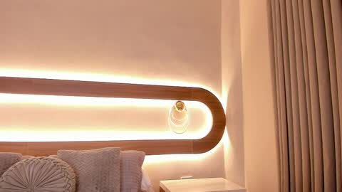 Violeta Sum online show from April 2026 12:19:02 PM