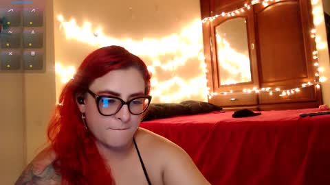 Snapshot of violetabitch chatting on December 2024 08:51:02 AM Violetta Morningstar online show from December 2024 08:51:02 AM