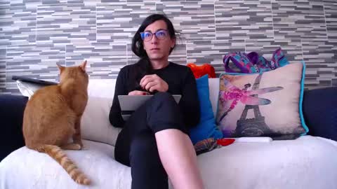 Violeta Gmez online show from November 2025 02:44:01 PM