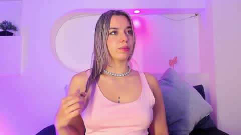 Violeta online show from January 2025 11:14:01 AM