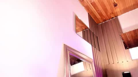 Violet online show from February 2026 02:46:01 PM