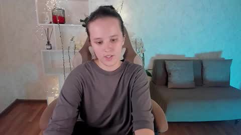 Violet online show from September 2025 04:29:02 PM