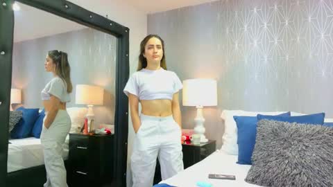 Violet Grace online show from February 2026 03:08:01 PM