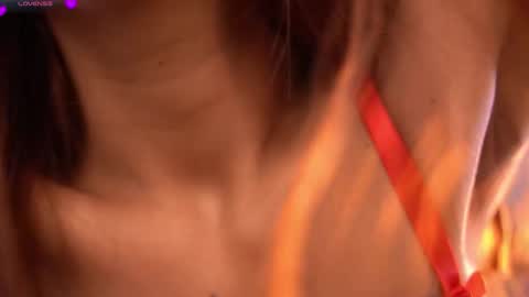 Snapshot of violeth___ chatting on February 2026 01:16:02 PM violeth___ online show from February 2026 01:16:02 PM