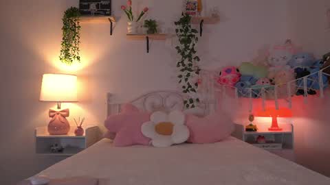 Snapshot of violeth___ chatting on July 2026 11:05:02 AM violeth___ online show from July 2026 11:05:02 AM