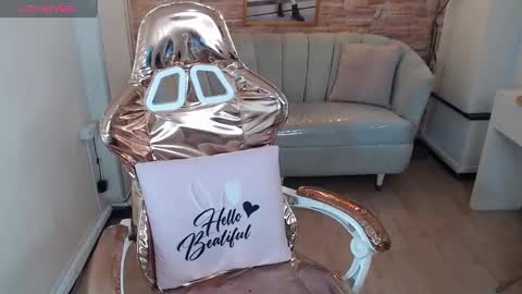 violeth_b online show from December 2024 01:06:02 PM