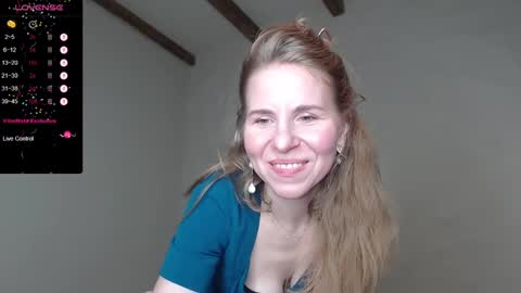 Snapshot of violetplath chatting on December 2024 01:58:02 AM Violet  next stream December 6 online show from December 2024 01:58:02 AM