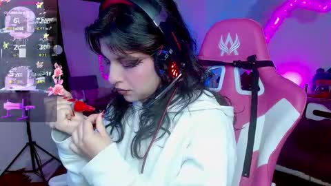   online show from October 2025 07:47:02 PM