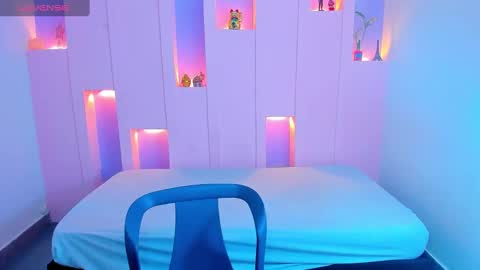 Snapshot of violetsmith7 chatting on January 2025 08:11:02 PM violetsmith online show from January 2025 08:11:02 PM