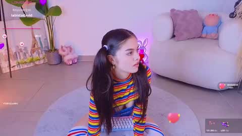 violetssweet online show from October 2025 01:37:02 AM