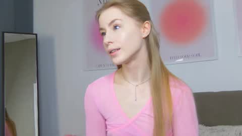 VioletSwone online show from February 2026 05:08:02 AM