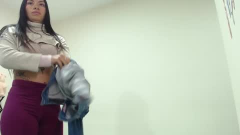 violeta  online show from February 2025 10:24:01 PM