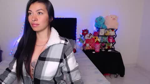 violeta  online show from February 2025 05:10:01 AM