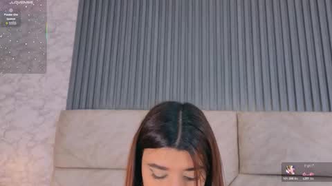 violett online show from December 2025 04:17:01 AM