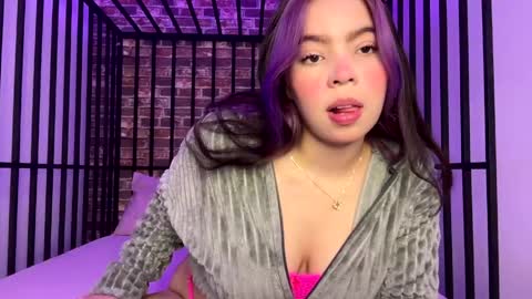 violett_moonx online show from May 2026 12:35:01 PM