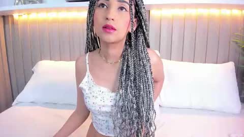 Violett  online show from October 2025 08:31:01 PM