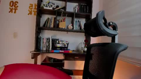 Violeta online show from June 2026 04:02:02 AM