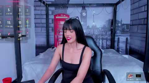 Snapshot of violetta_skinny chatting on November 2025 10:14:02 AM violetta online show from November 2025 10:14:02 AM