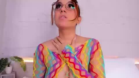 Violetta  online show from September 2025 07:50:02 PM