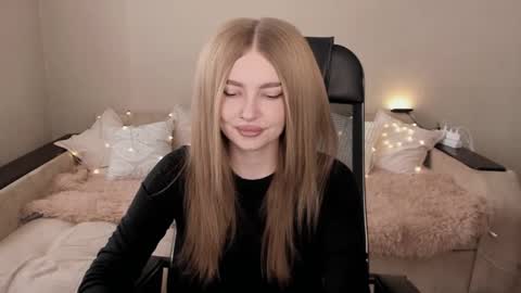 ViolettaOtis online show from February 2025 10:21:01 AM