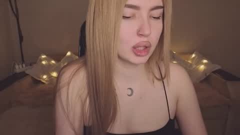 ViolettaOtis online show from December 2025 01:42:01 PM