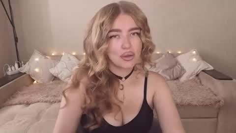 Snapshot of violettaotis chatting on July 2026 10:24:01 AM ViolettaOtis online show from July 2026 10:24:01 AM