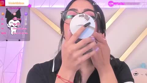 Snapshot of violettbloss chatting on February 2025 09:20:02 PM Violeta online show from February 2025 09:20:02 PM