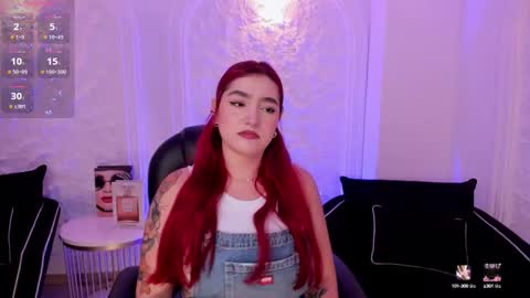 Snapshot of violettcastel chatting on October 2025 06:53:01 PM Violett Castel online show from October 2025 06:53:01 PM