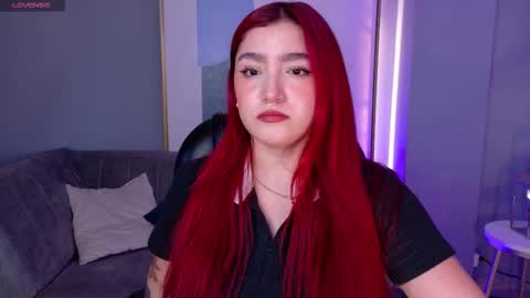 Violett Castel online show from January 2026 07:04:01 PM