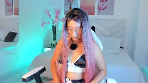 Violette online show from July 2026 05:50:02 PM