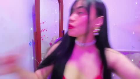 Snapshot of violette_laurent chatting on May 2026 11:46:01 PM violette_laurent online show from May 2026 11:46:01 PM