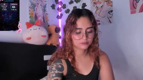 Snapshot of violetteramirez01 chatting on January 2025 09:51:02 PM Violette online show from January 2025 09:51:02 PM