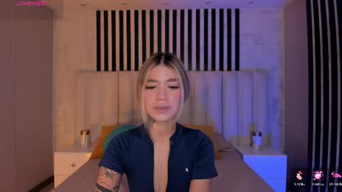Snapshot of violetthansson chatting on June 2026 08:51:01 AM Violett online show from June 2026 08:51:01 AM