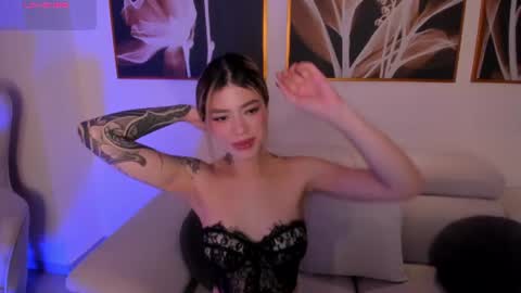 Snapshot of violetthansson chatting on July 2026 11:24:02 AM Violett online show from July 2026 11:24:02 AM