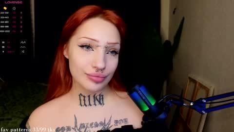Snapshot of violetvio1ator chatting on December 2024 11:22:01 AM Dommy mommy online show from December 2024 11:22:01 AM