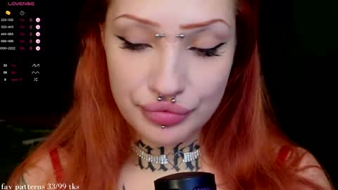 Snapshot of violetvio1ator chatting on December 2024 05:29:02 AM Dommy mommy online show from December 2024 05:29:02 AM